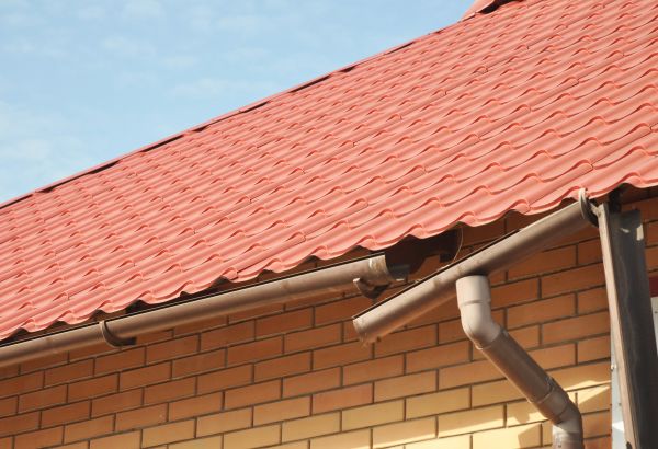 Loose Gutter Repair in Sun City Center